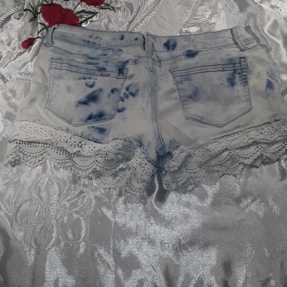 Aeropostale sweatpants and No Boundaries Shorts - Picture 2 of 7